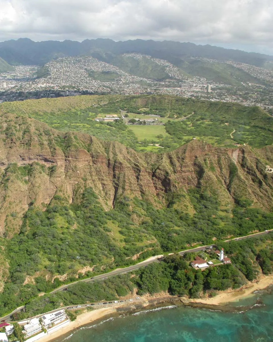 Diamond head crater seen froma helicopter in Waikiki Honolulu Hawaii (6)