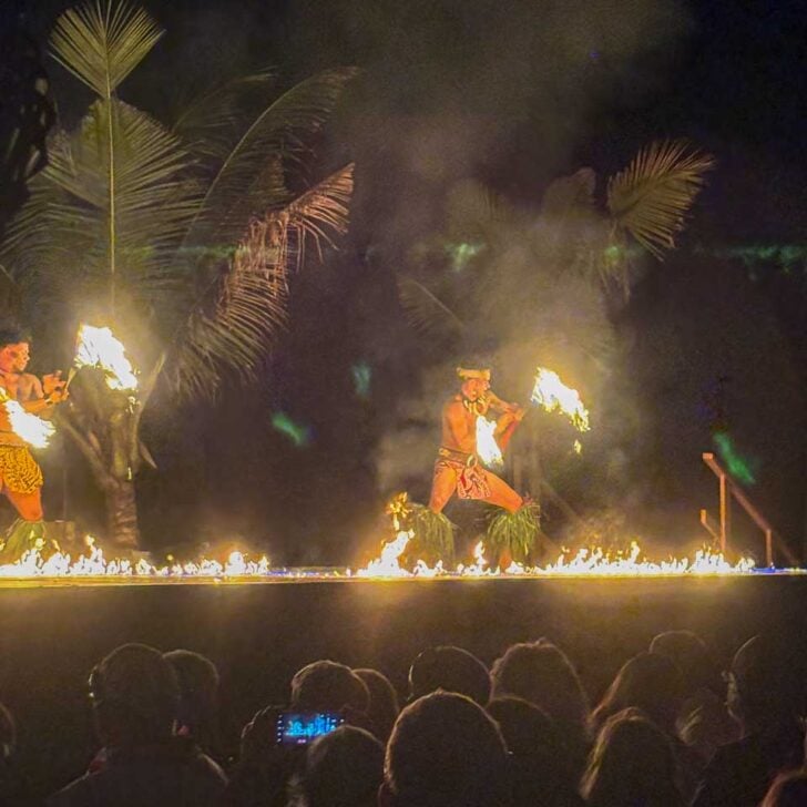 Fire-dancers-at-a-luau-in-North Shore Oahu
