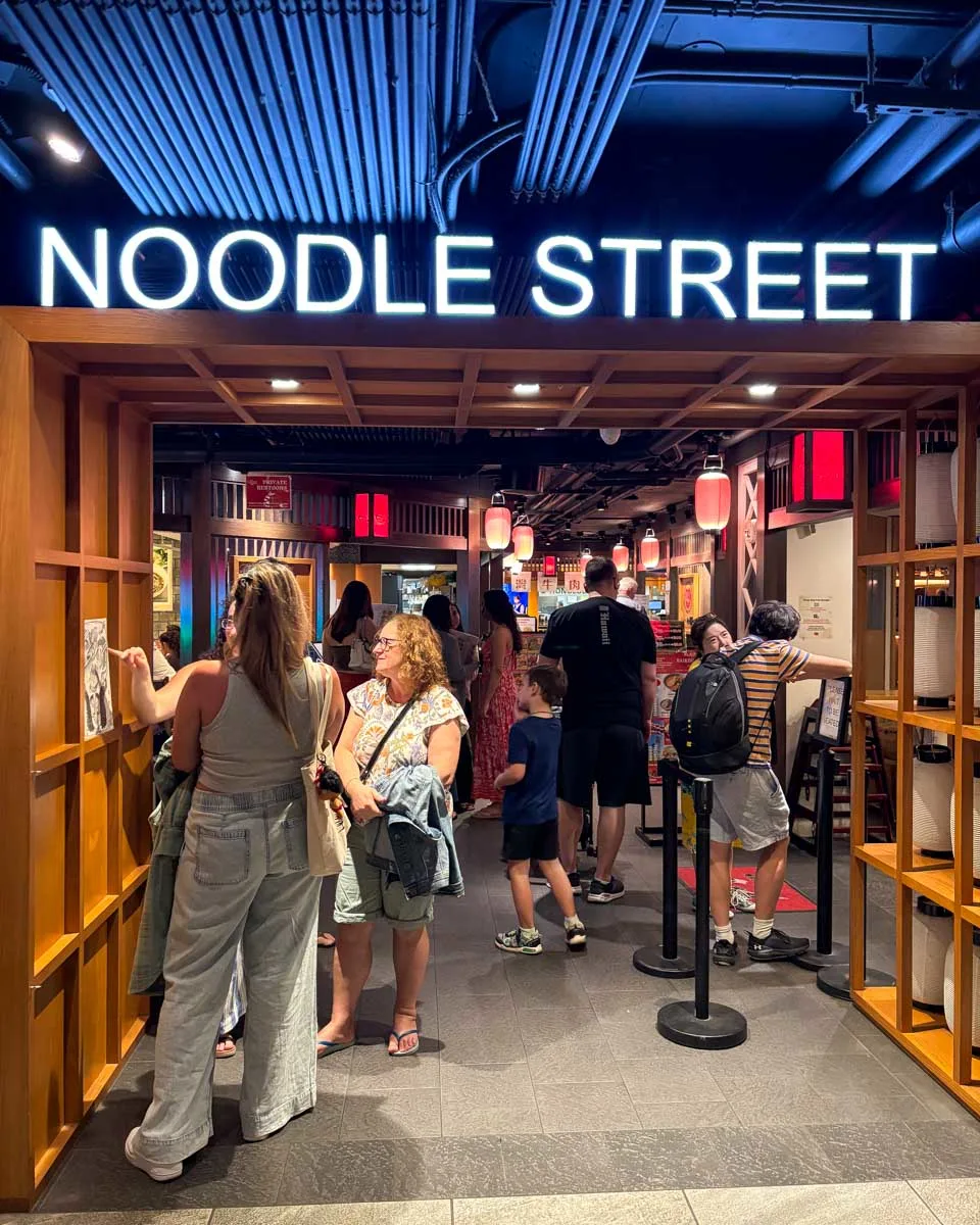 Japanese Food Court in Waikiki Oahu Hawaii (2)