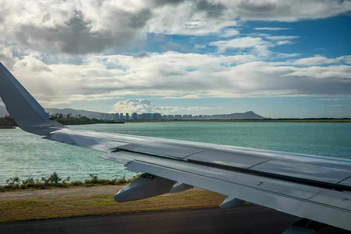 How to Get from Honolulu Airport to Waikiki &ndash; Shuttles, Taxis, and More