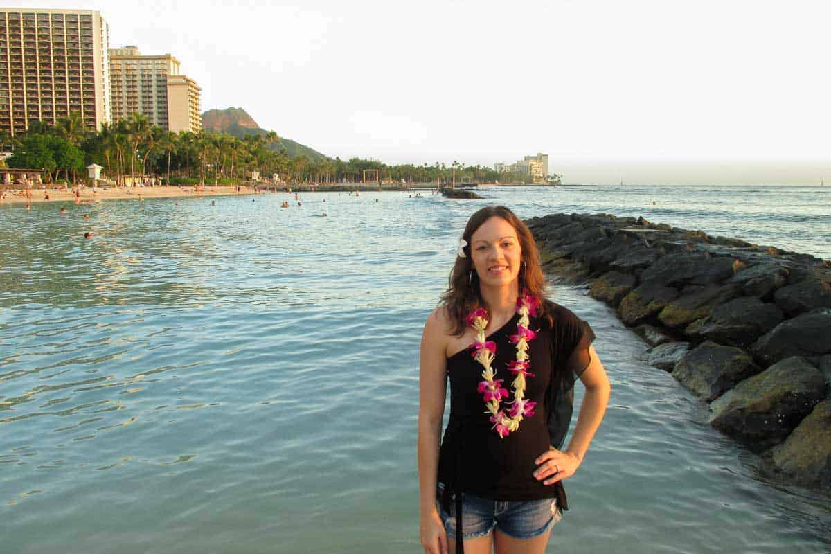 Trelle-in-Waikiki-Oahu-Hawaii-wearing-a-flower-lei