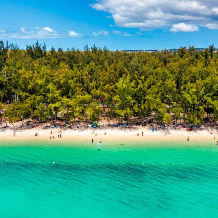 Mont Choisy neach in Mauritius (1)