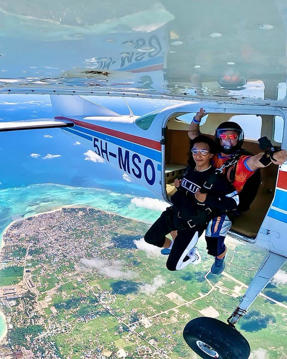 Skydive-Zanzibar-in-Zanzibar-Tanzania-1