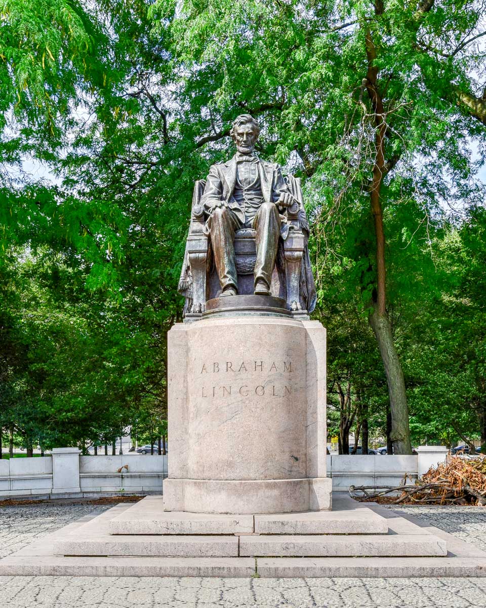 Abraham Lincoln statue in Grant Park Chicago Illinois