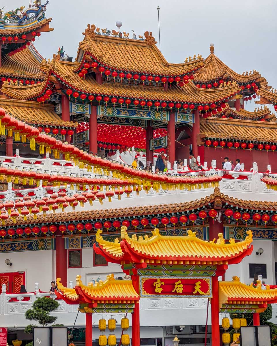 Buddhist Thean Hou Temple in Kuala Lumpur Malaysia (21)