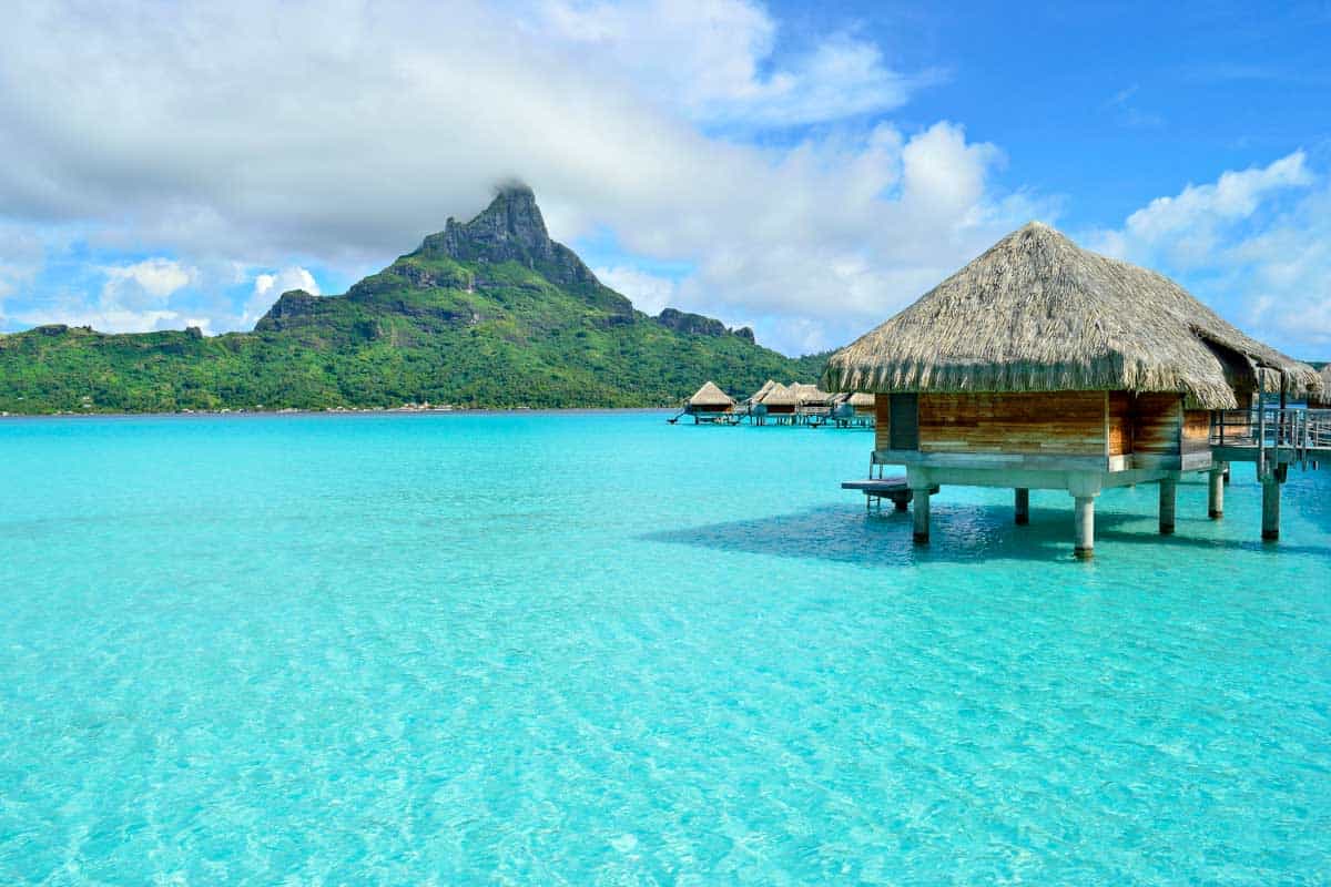 Bungalows in Bora Bora (2)