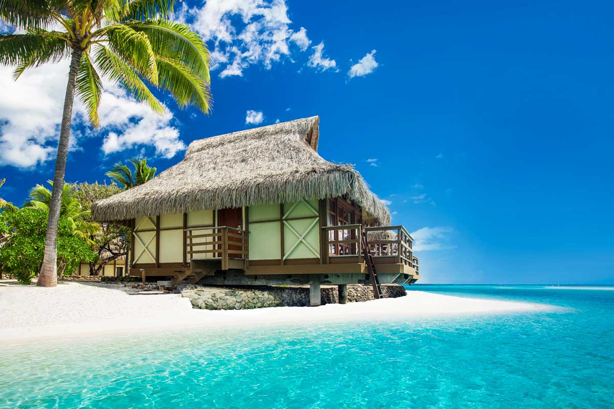 Bungalows in Moorea, French Polynesia (5)