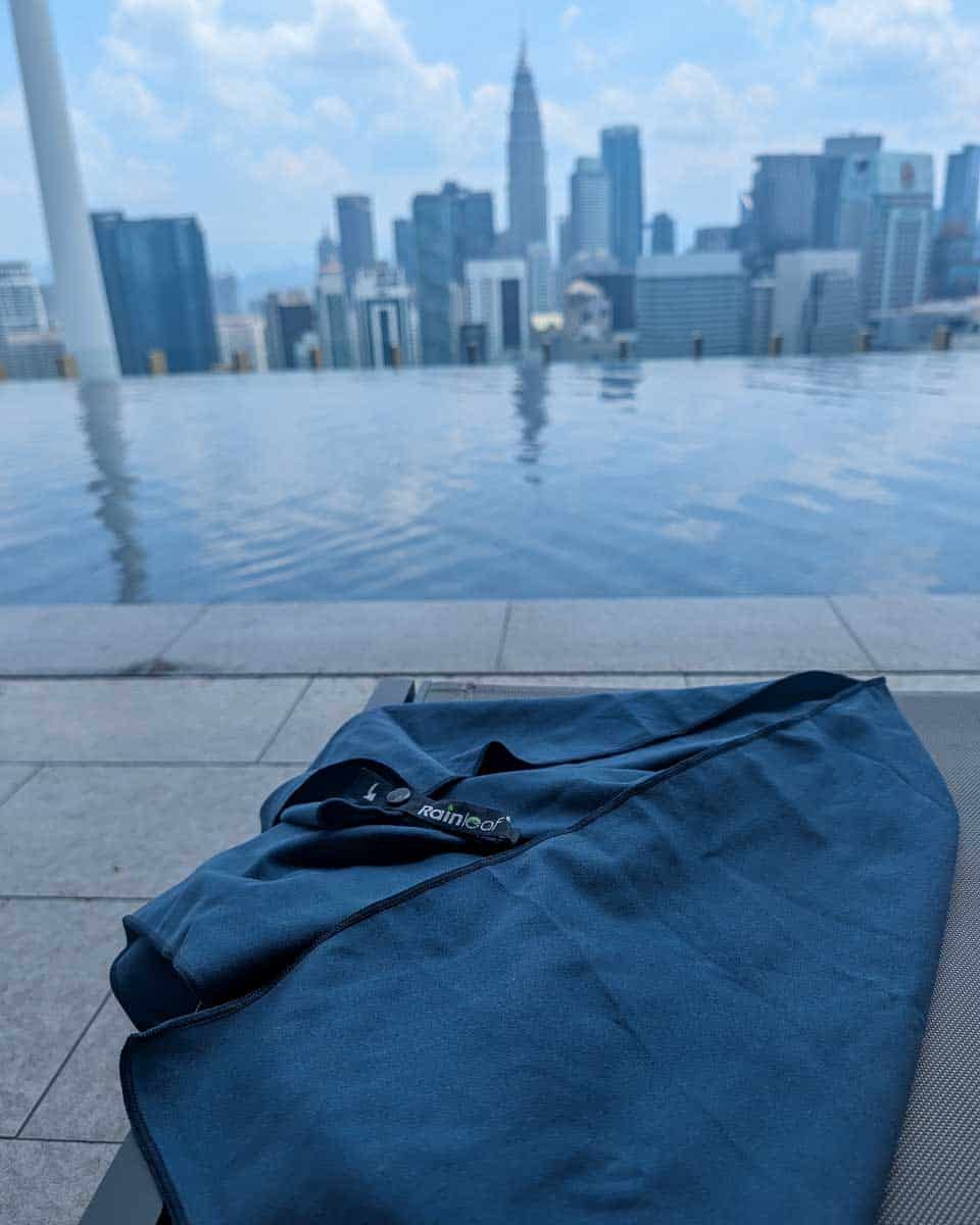 Daniel-holds-a-Rainleaf-microfiber-towel-1