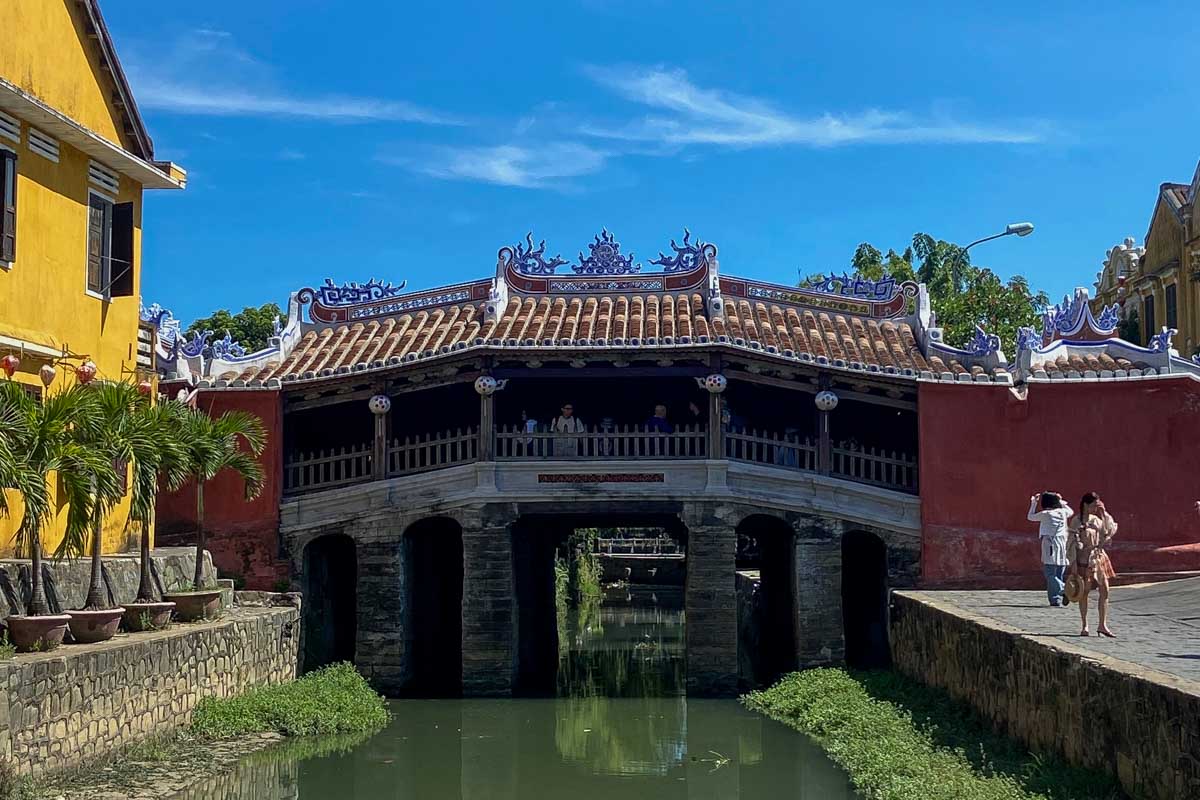 Japanese Bridge (Chùa Cầu) in Hoi An Vietnam (1)