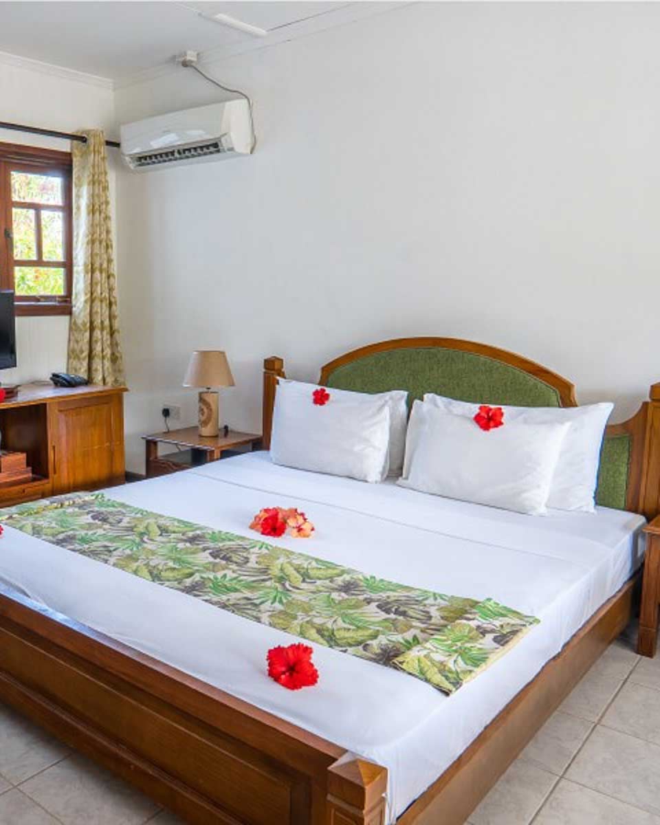 La Digue Island Lodge in Seychelles (2)