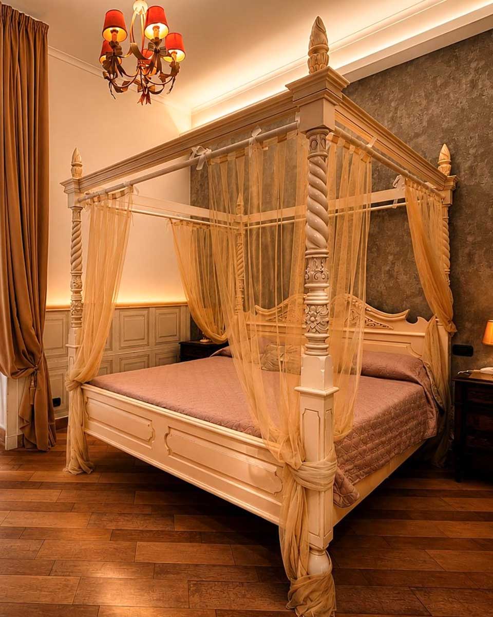 Lanfipe Palace Hotel in Naples Italy