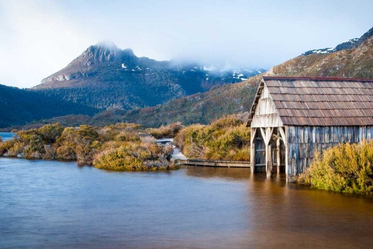 Looking at Cradle Mountain and Dove lake near Launceston, Tasmania