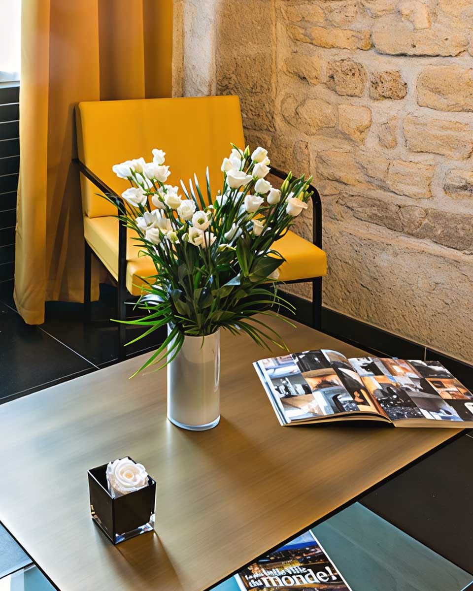 Pratic Hotel in Paris France 1