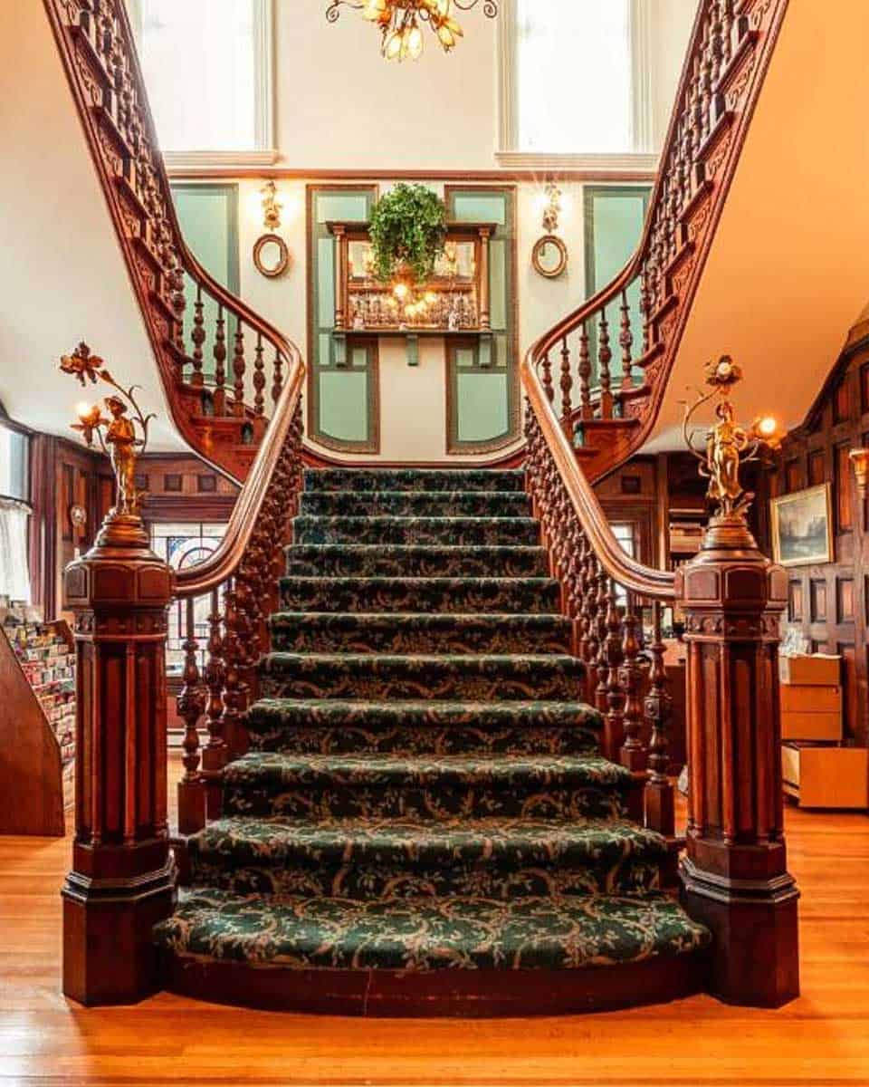 Amethyst Inn in Victoria BC Canada