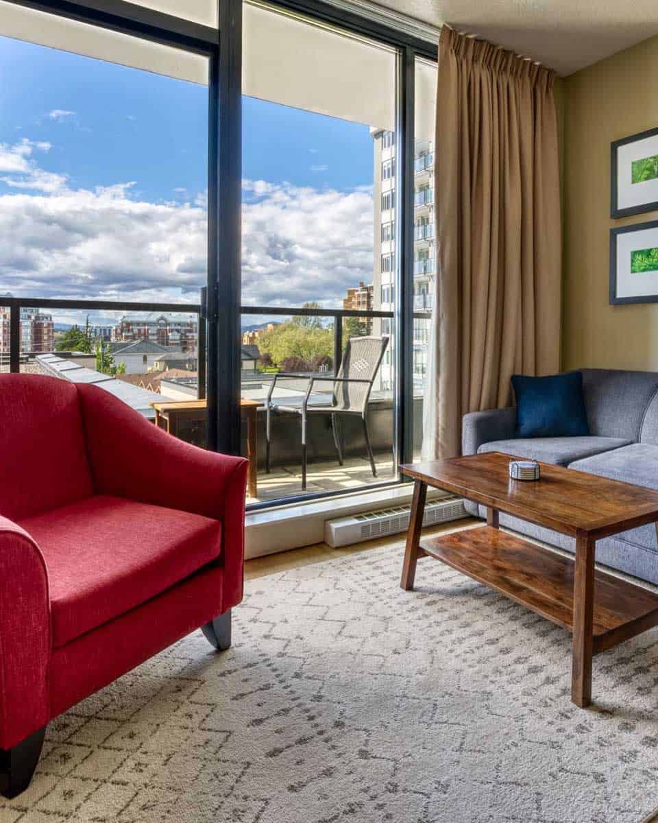 Oswego Hotel in Victoria BC Canada (1)