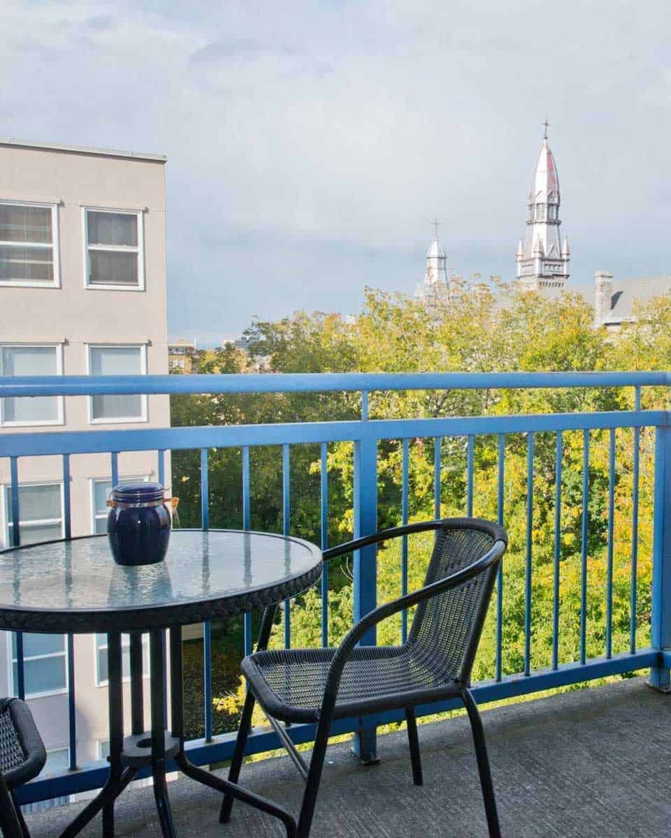 ByWard Blue Inn in Ottawa, Ontario Canada (1)