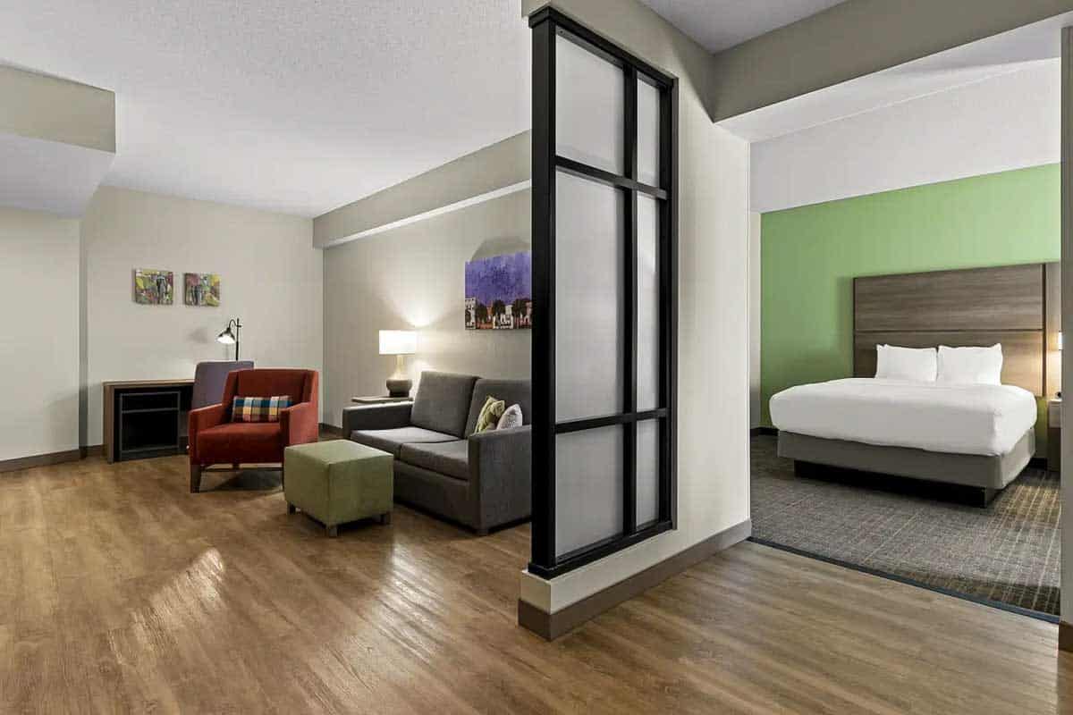 Comfort Suites Charleston West Ashley in Charleston South Carolina