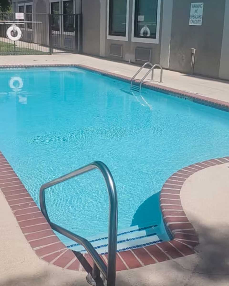 Holiday Inn Express & Suites San Antonio in San Antonio Texas (2)