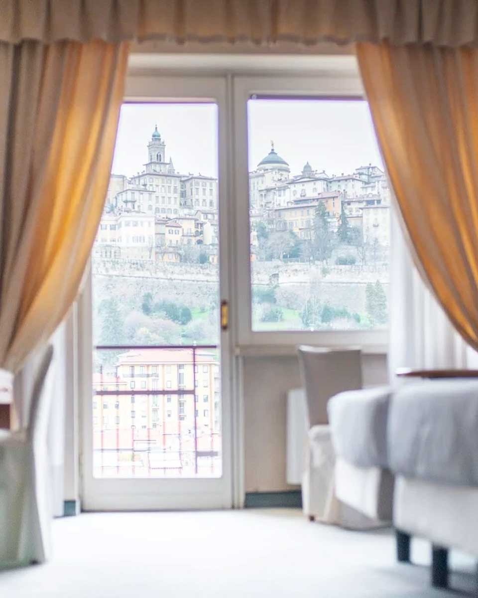 Hotel room with a city view at Hotel Excelsior San Marco