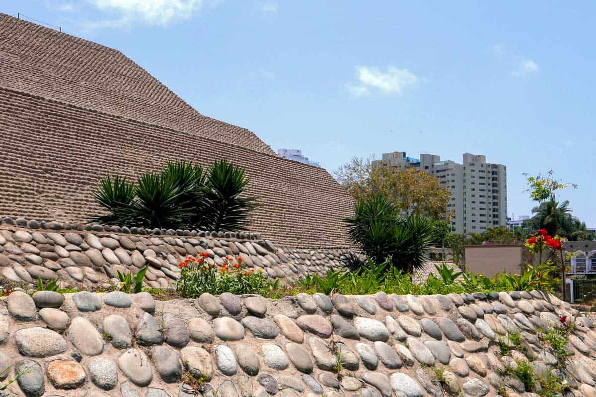 Huaca Huallamarca in Lima Peru