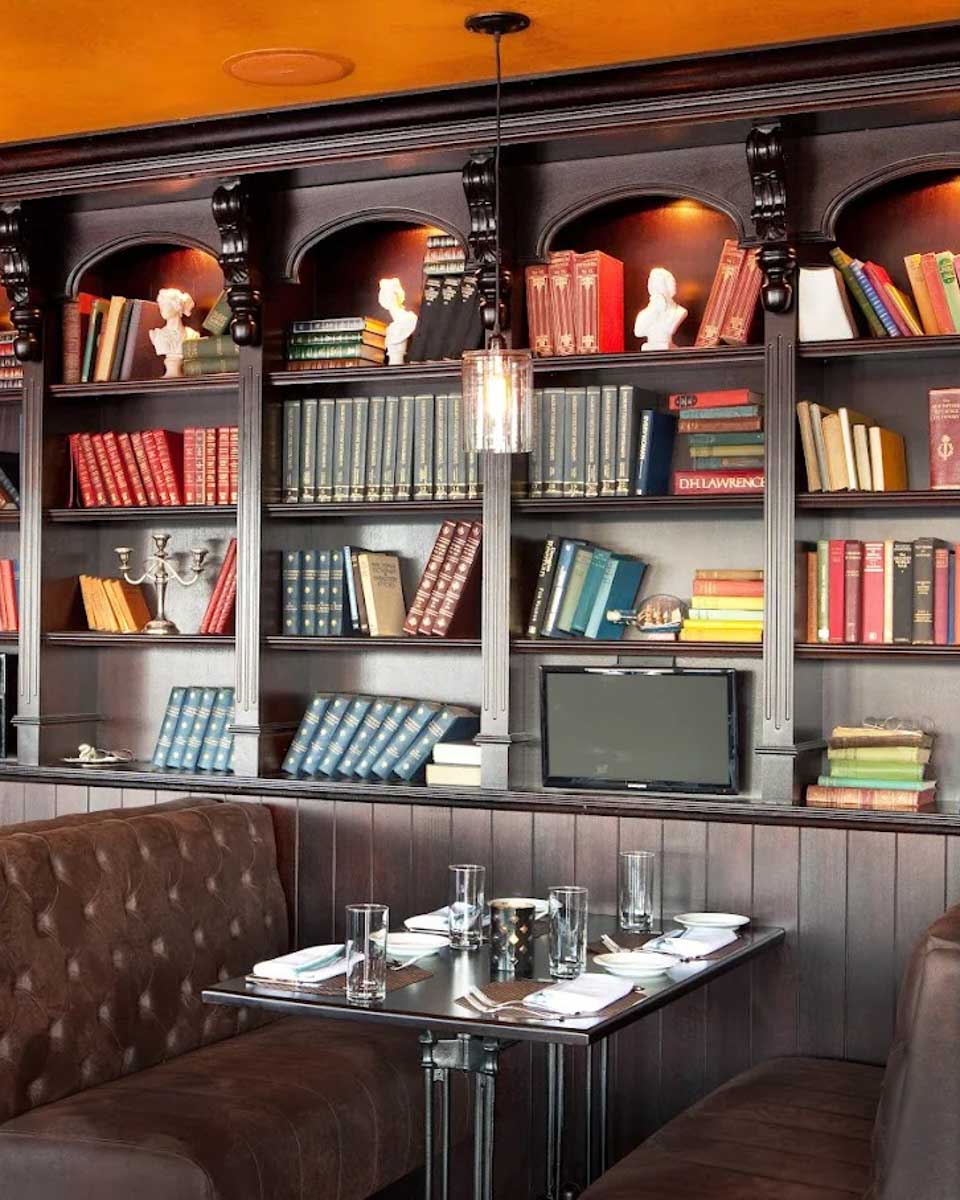 Paddy's Irish Pub & Restaurant in Bar Harbor Maine (2)