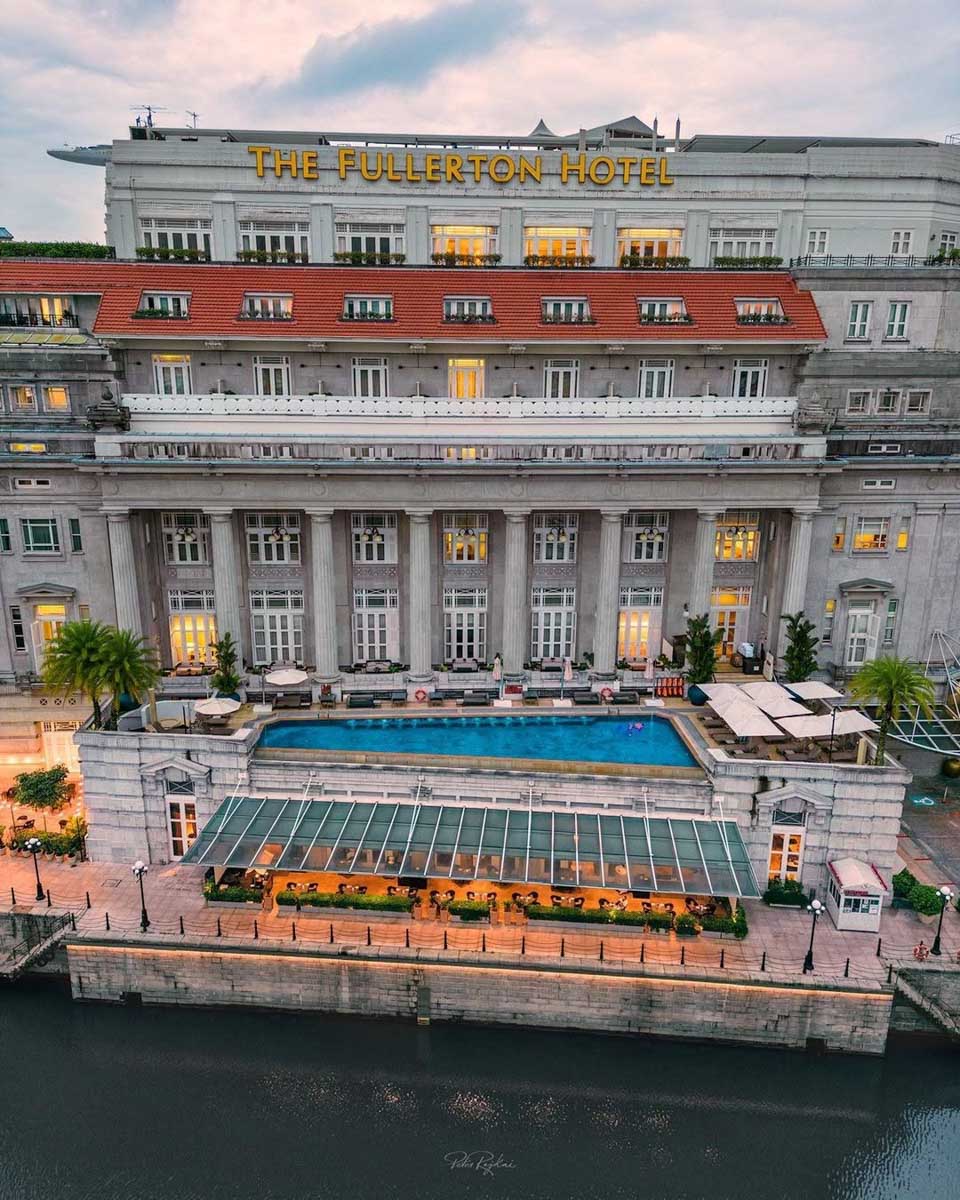 The Fullerton Hotel Singapore in Singapore 1