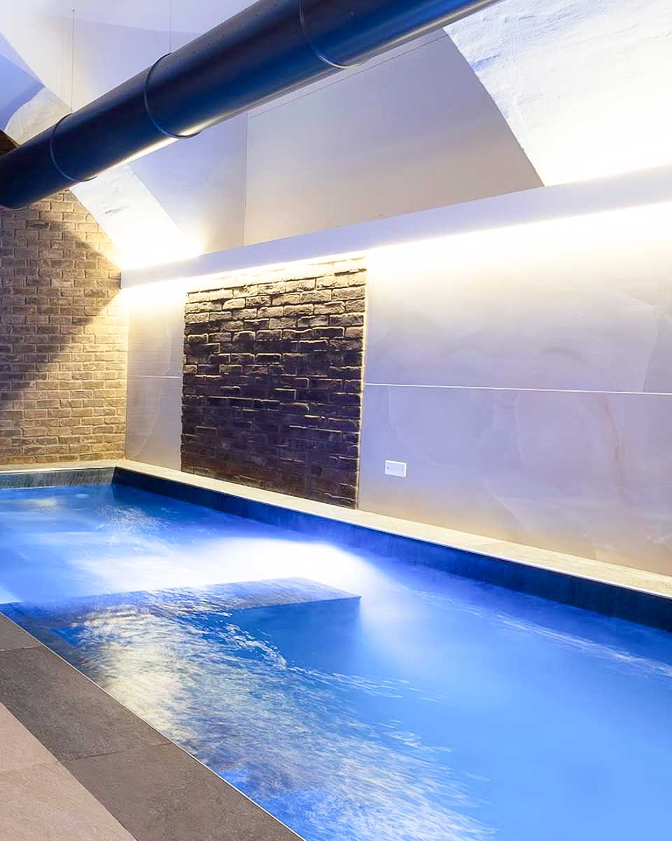 The indoor pool at Palazzo Santo Spirito in Bergamo