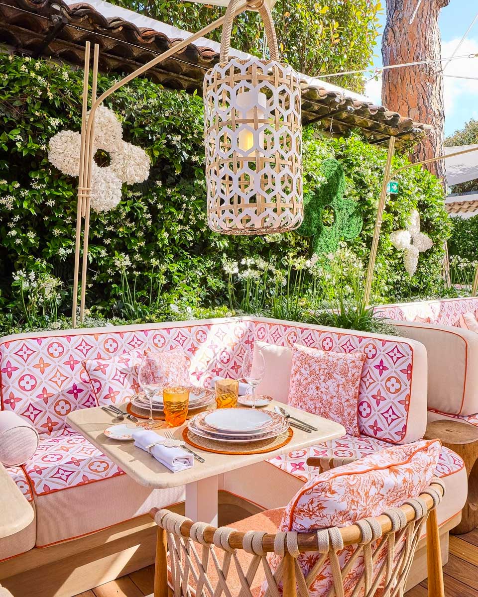 The restaurant area at White 1921 in St Tropez