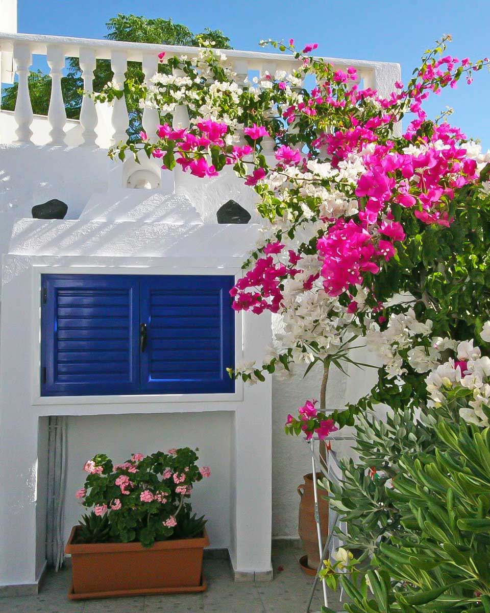 Villa Happening in Santorini Greece 1