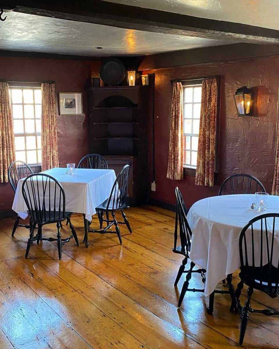 White Horse Tavern in Newport Rhode Island (3)
