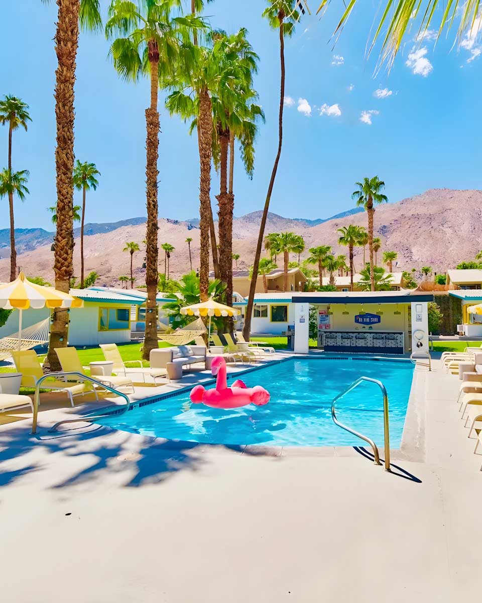 A Place In The Sun Hotel in Palm Springs, California (1)