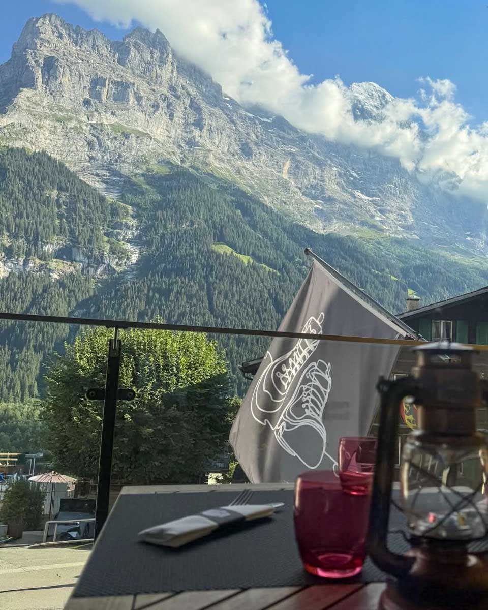 Barrys Restaurant, Bar & Lounge in Grindelwald Switzerland (1)