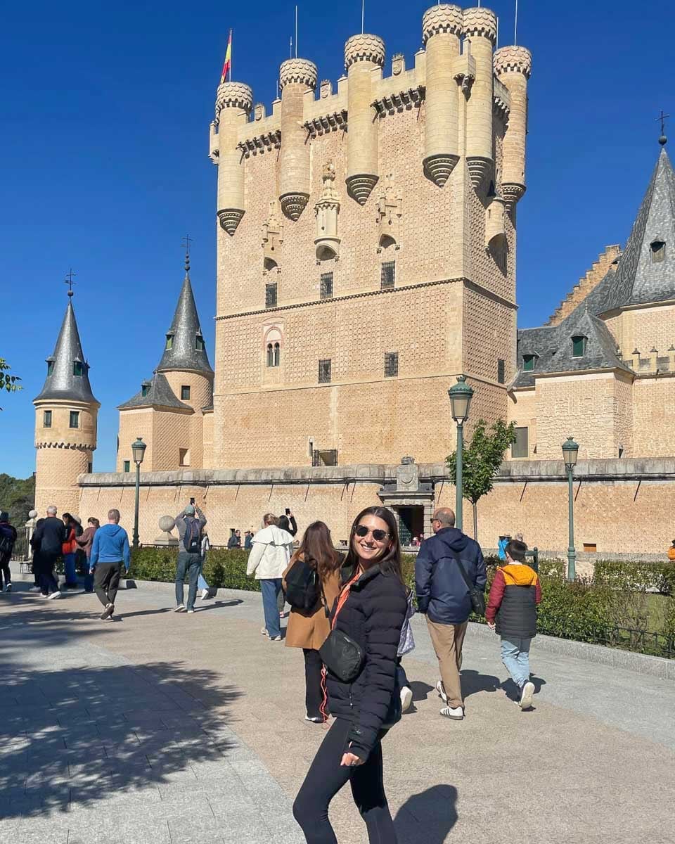Brittni-in-front-of-the-Alcazar-of-Segovia-in-Segovia