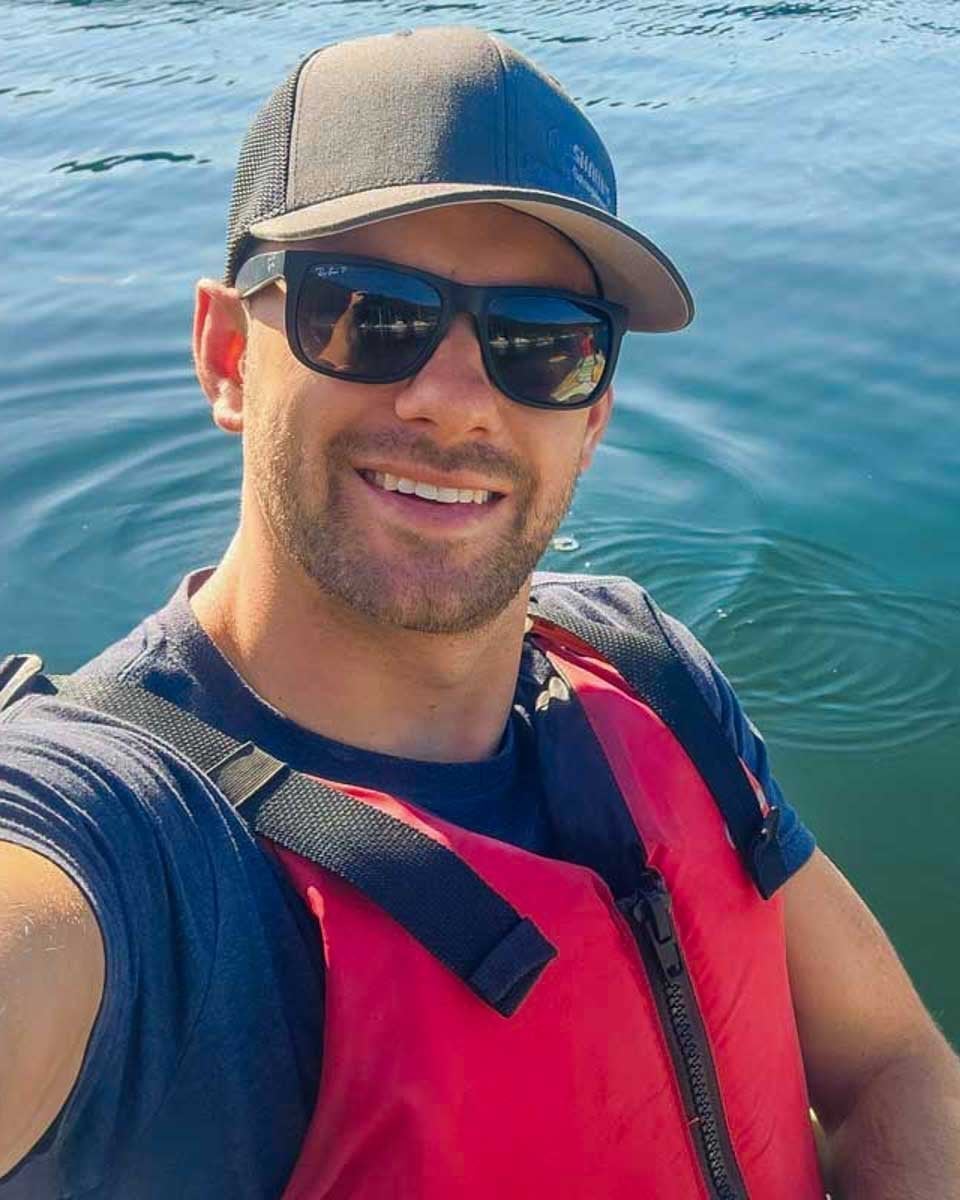 Daniel-takes-a-selfie-while canoing in Rovaniemi, Finland