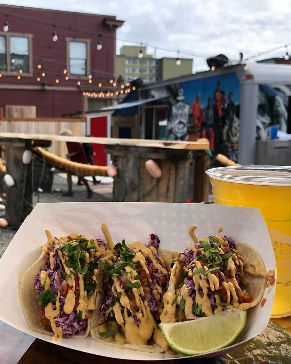 Deckhand Dave's Fish Tacos in Juneau Alaska (1)
