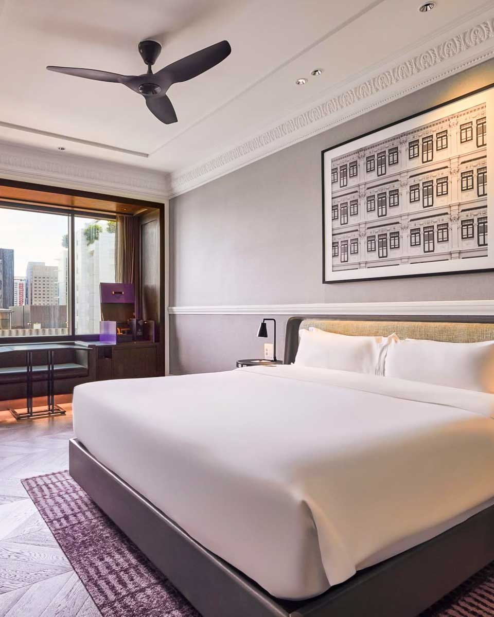 Guest room at Grand Park City Hall Singapore