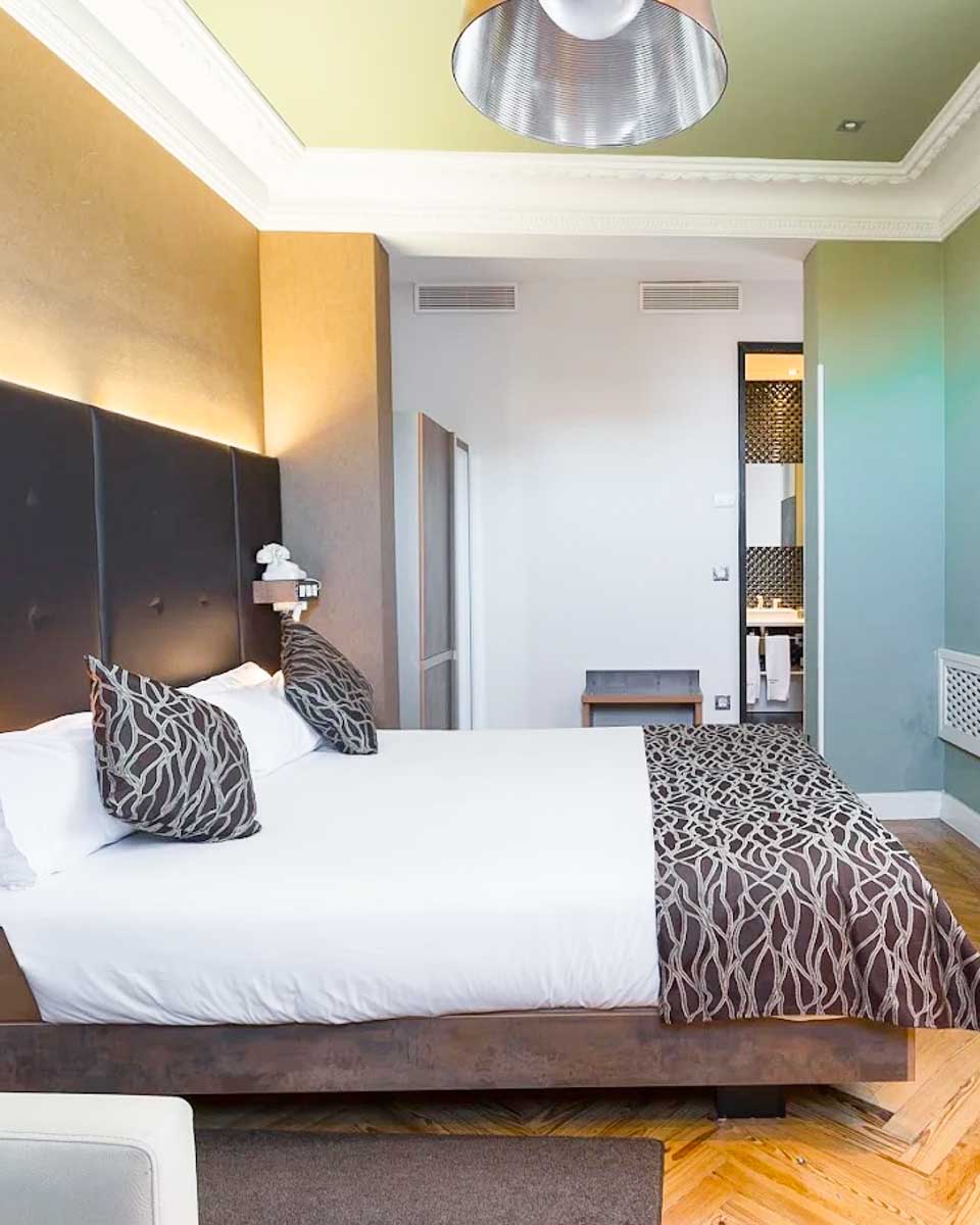 Hotel room at Petit Palace Lealtad Plaza in Madrid