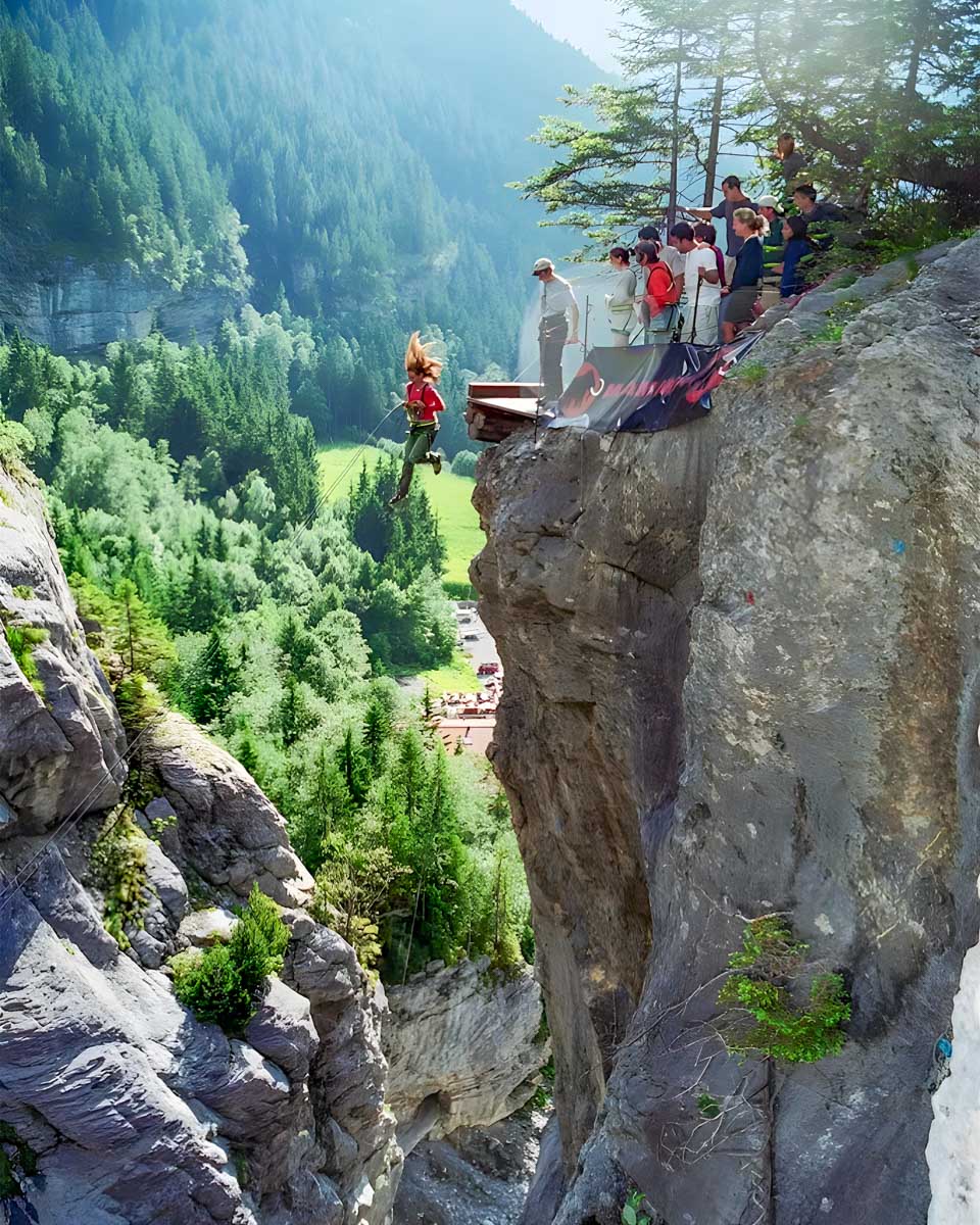 OUTDOOR - Interlaken Base in Grindelwald Switzerland (2)