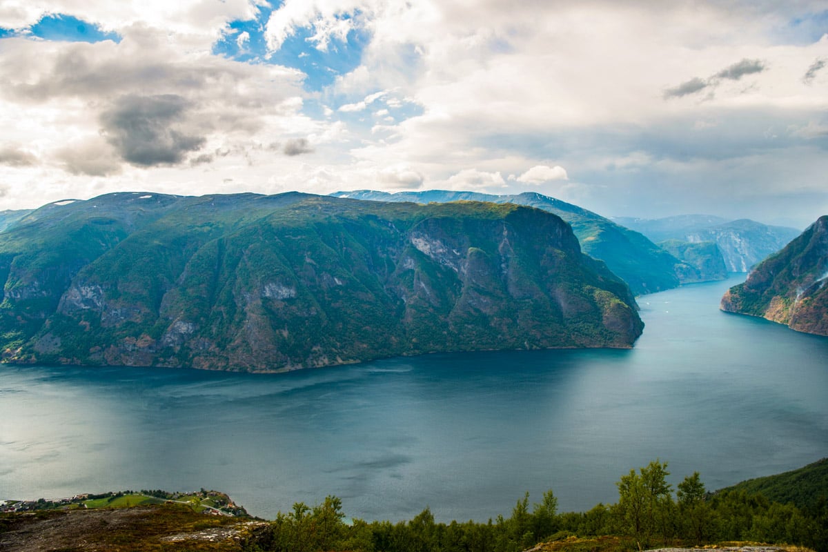 Stegastein-Viewpoint-seenm-on-a-tour-from-Bergen-Norway-1