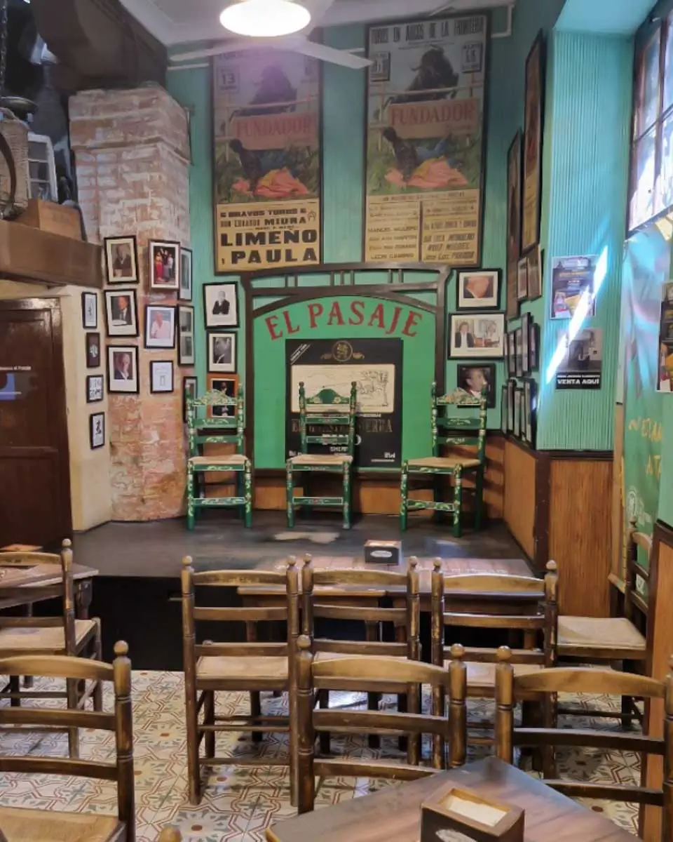 Tabanco El Pasaje in Cadiz Spain (1)
