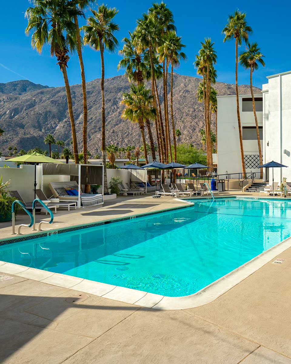 The Dunes Hotel located in Palm Springs California (1)
