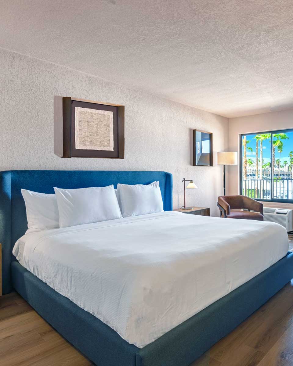 The Dunes Hotel located in Palm Springs California (3)