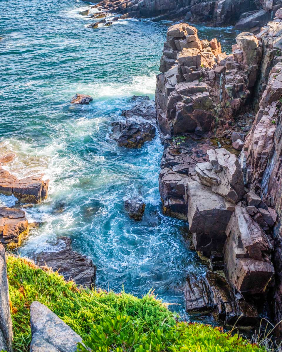 The Thunder Hole in Acadia National Park on a tour from Bar Harbor Maine 1