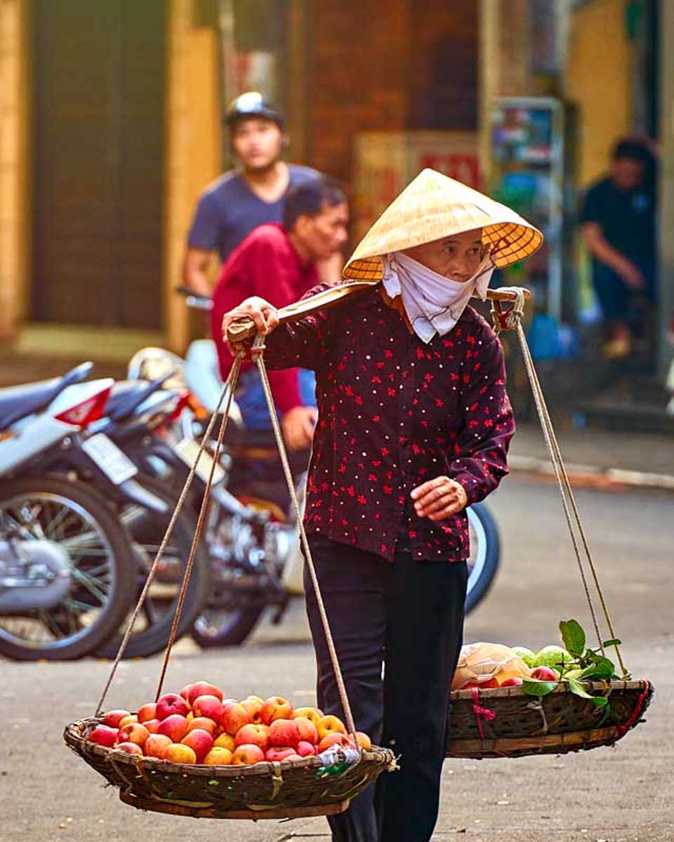 A-vendor-in-Truc-Bach-Hanoi-Vietnam