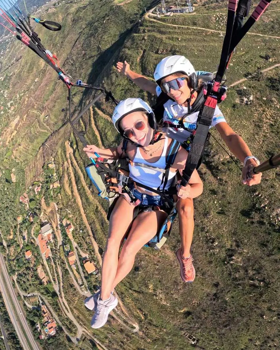 Bailey paragliding in Salerno, Italy