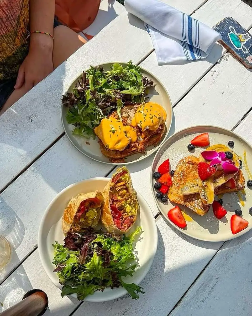 Drift Coffee Shop & Kitchen Downtown in Wilmington, North Carolina (1)
