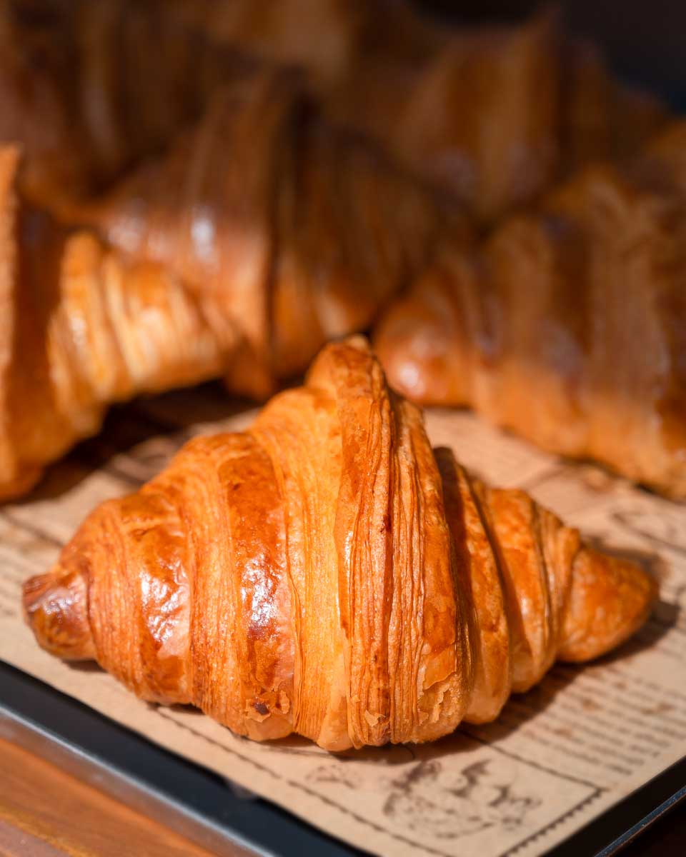 Fresh-baked-croissants-in-Rotterdam
