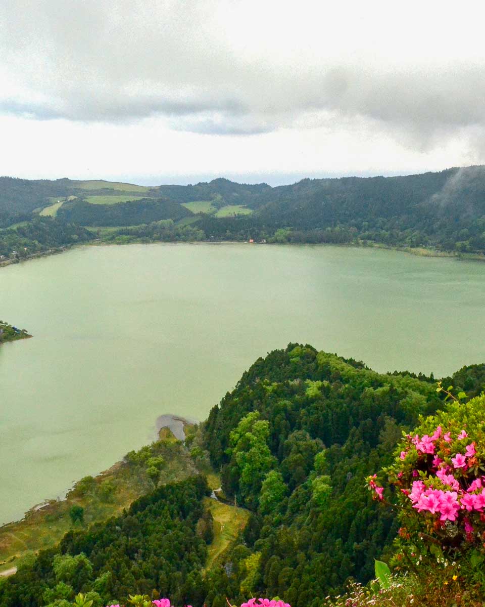Furnas-Lake-in-the-Azores-Portugal