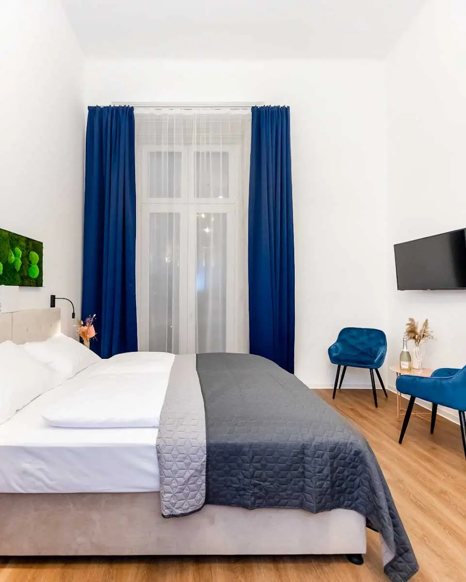 Guestroom at Adagio Downtown Rooms