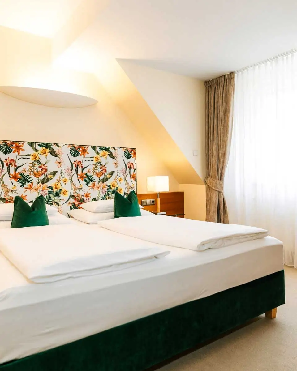 Guestroom at Hotel Kaiserhof Wien in Veinna